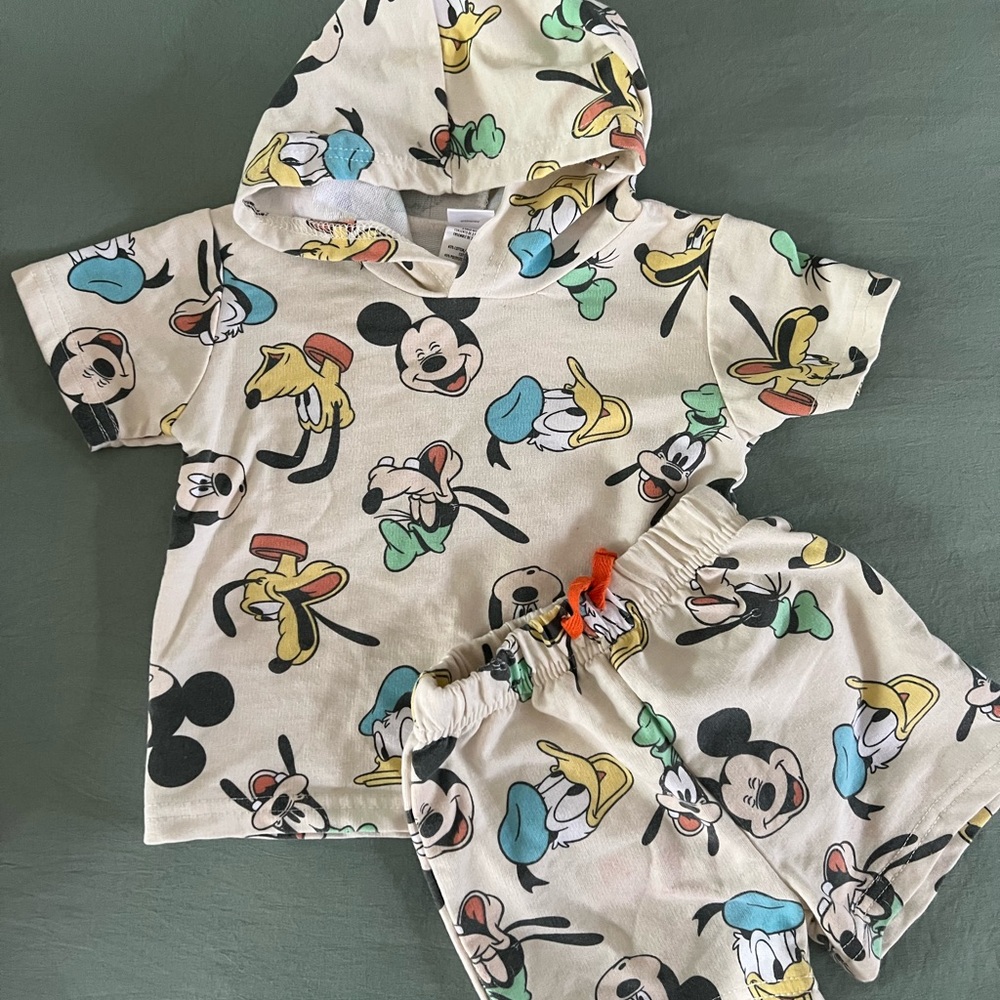 Disney baby colorful short set